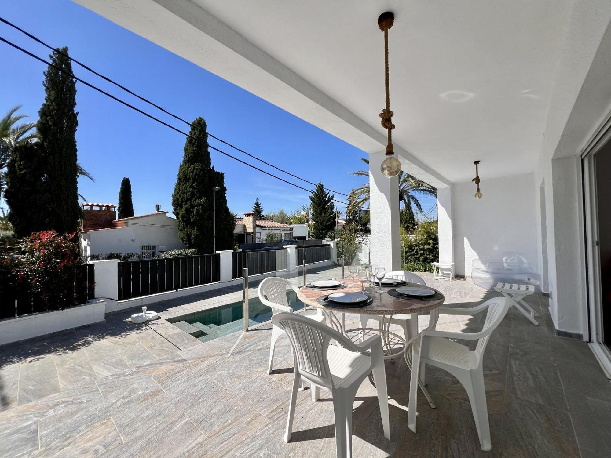 فيلا Montsia 23 - Casa Con Piscina Privada En روساس المظهر الخارجي الصورة